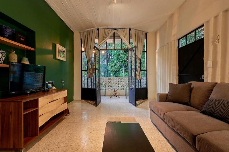 La Mina Beauty great location & comfort - image 9