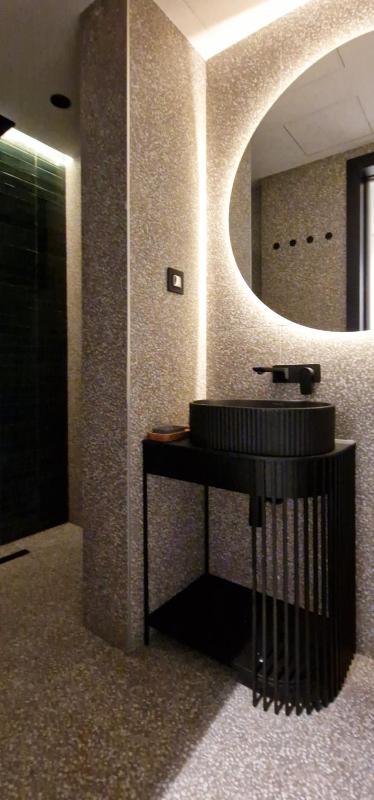 Deluxe Apartment image 2
