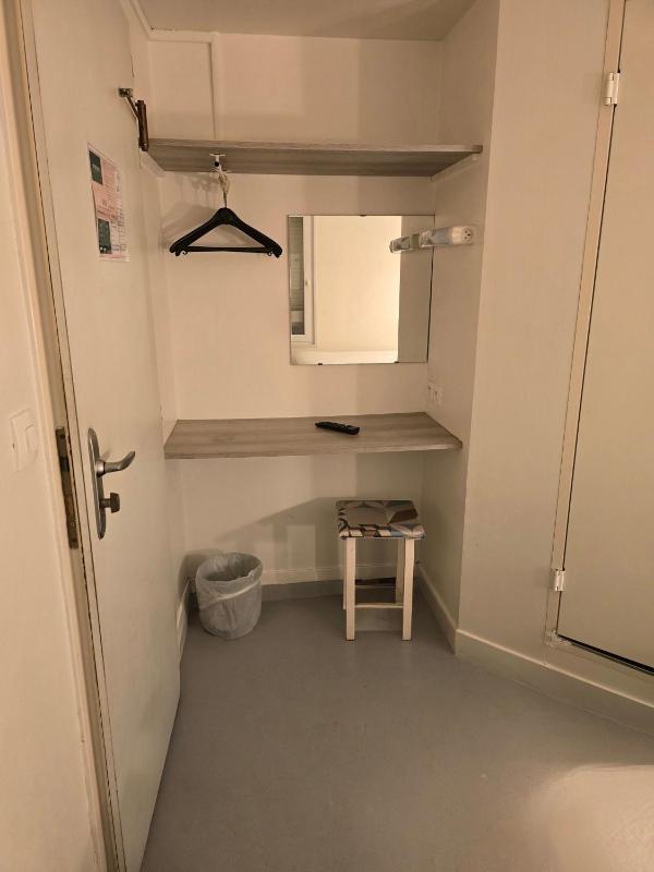 Double Room image 3