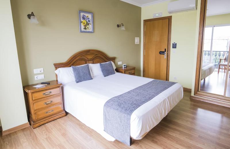 Double Room image 1