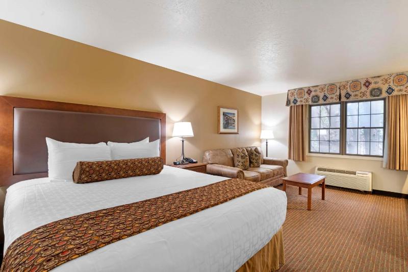 Oversized King Room - Non-Smoking image 3