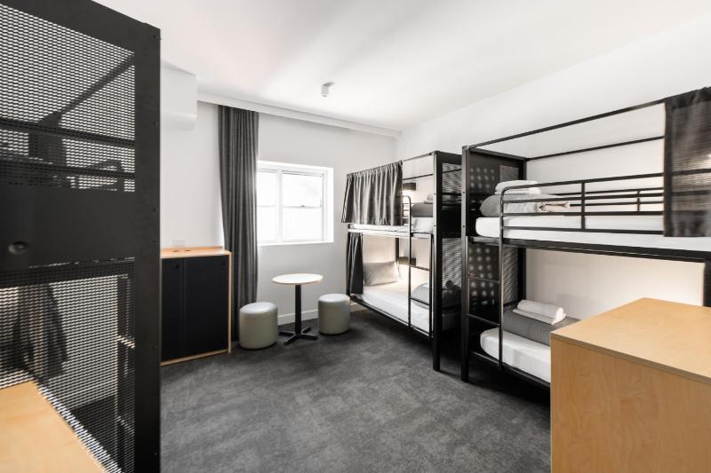 Bed in 6-Bed Female Dormitory Room with Private Bathroom image 1