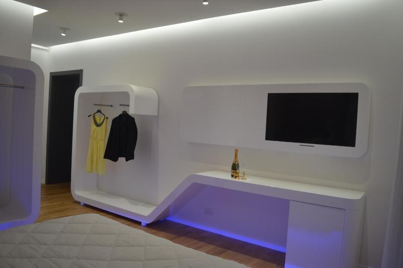 Comfort Triple Room image 4