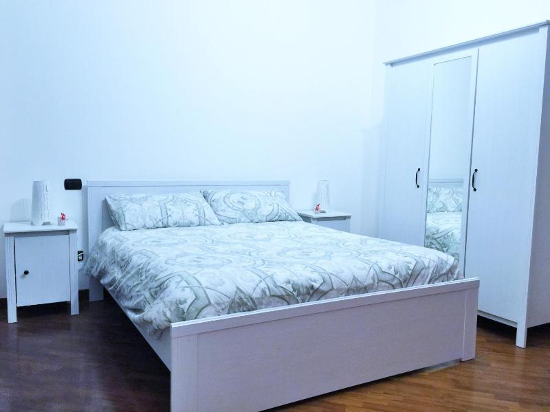 Double Room with Extra Bed image 4