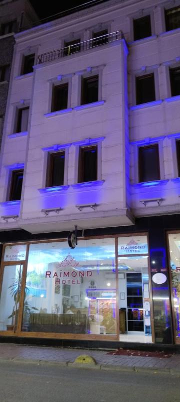 Raimond Hotel - image 1