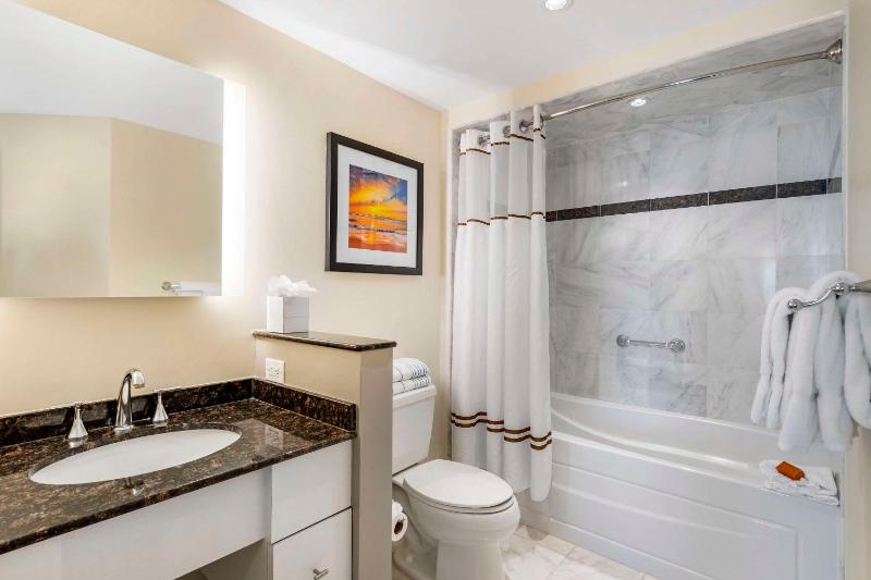 Double Room with Two Double Beds - Non-Smoking image 1