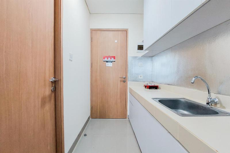 Good Deal and Homey Studio Apartment at B Residence By Travelio - image 5