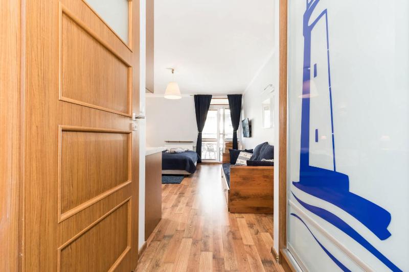 Studio Apartment Villa Mistral Świnoujście by Noclegi Renters - image 4