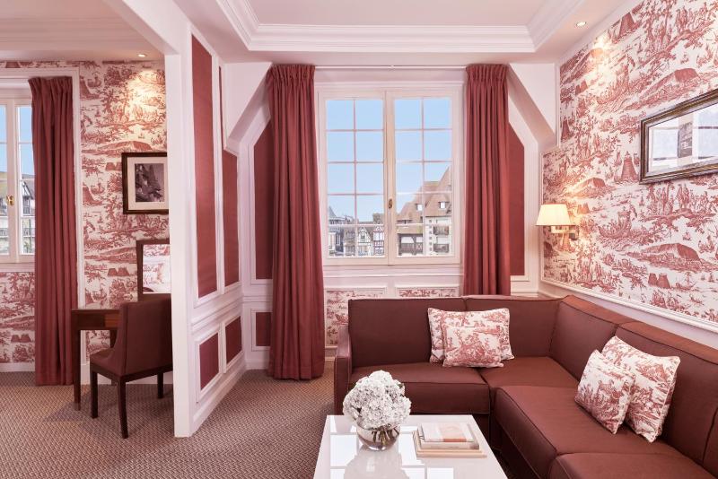 Junior Suite image 4