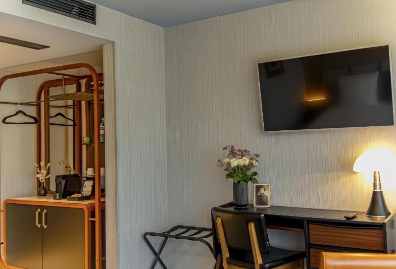 Superior Double Room image 4