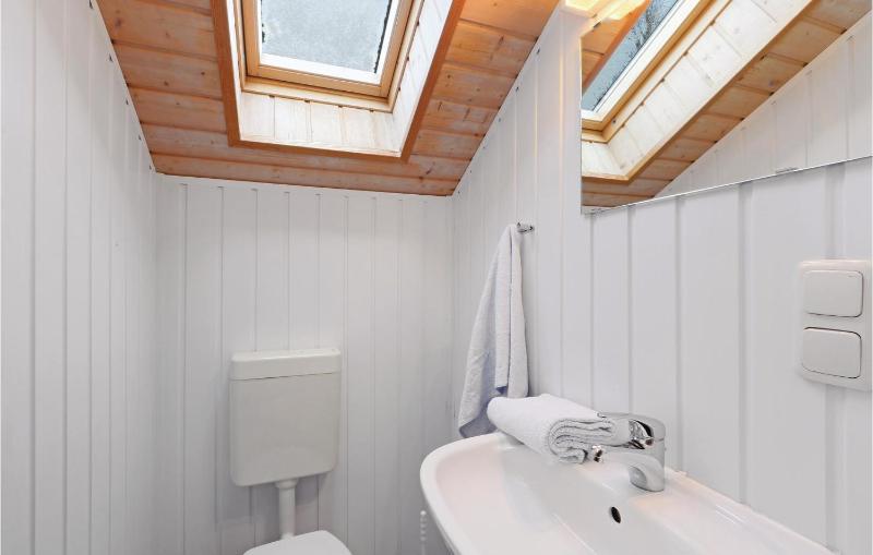 Nice Home In Rechlin With Wifi - image 25