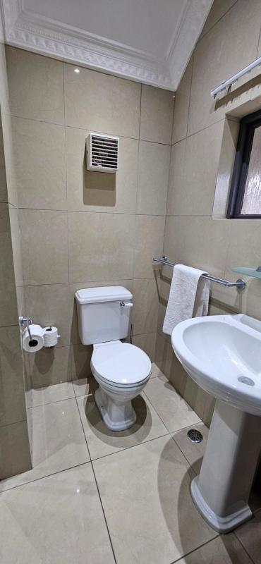 Luxe Morningside Boutique Hotel - image 2