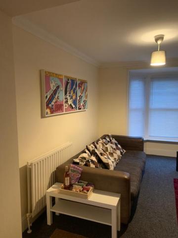 Stylish Comfotabe  Riverside Cottage - image 17