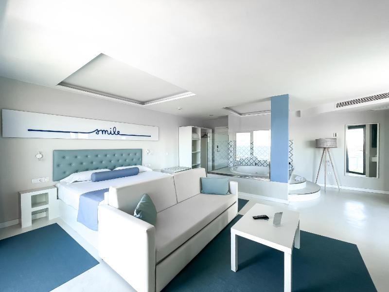 Junior Suite image 1