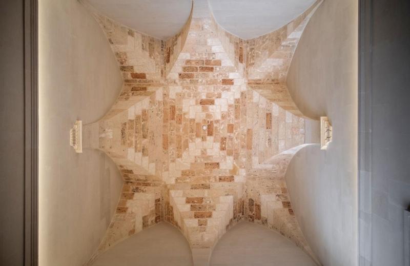 One-Bedroom Suite image 2