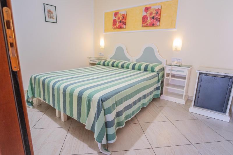 Economy Double or Twin Room image 1