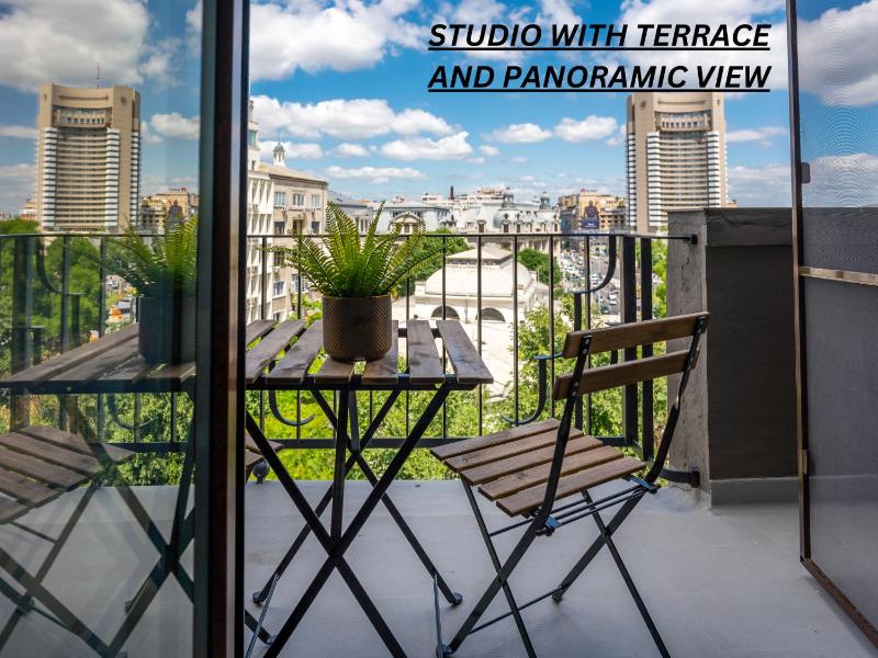 Studio with Terrace and Panoramic View image 1