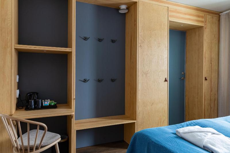Standard Double Room image 4