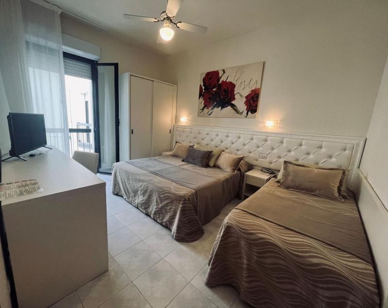 Comfort Triple Room image 1