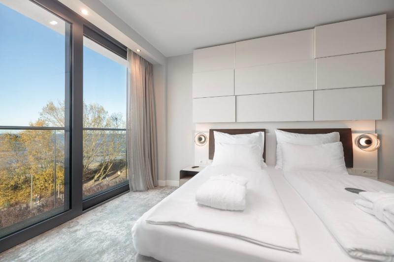 Exclusive Suite with Sea view image 3