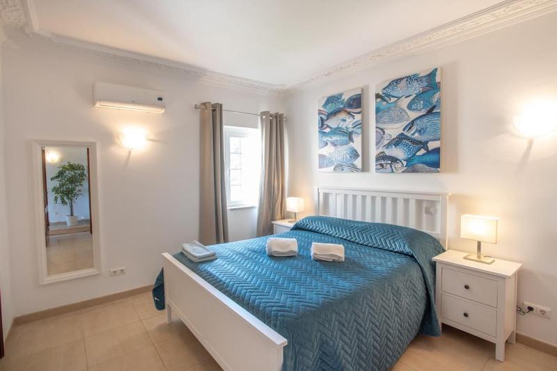 10 marinha - 2 Bed Apt at Praia da marinha - image 30
