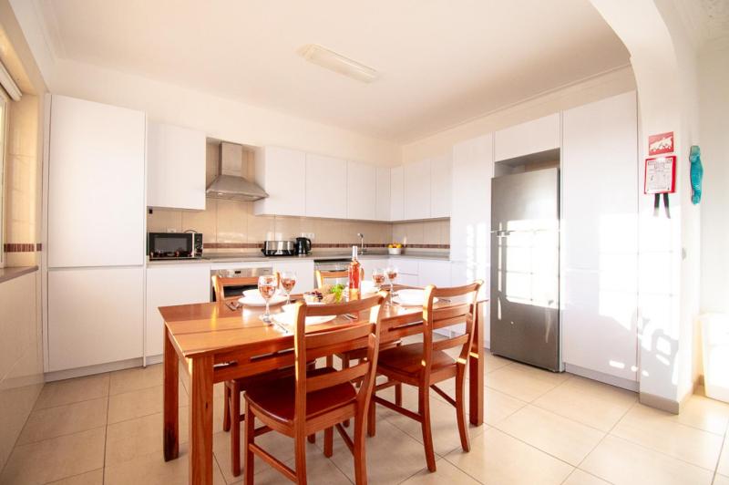 10 marinha - 2 Bed Apt at Praia da marinha - image 29