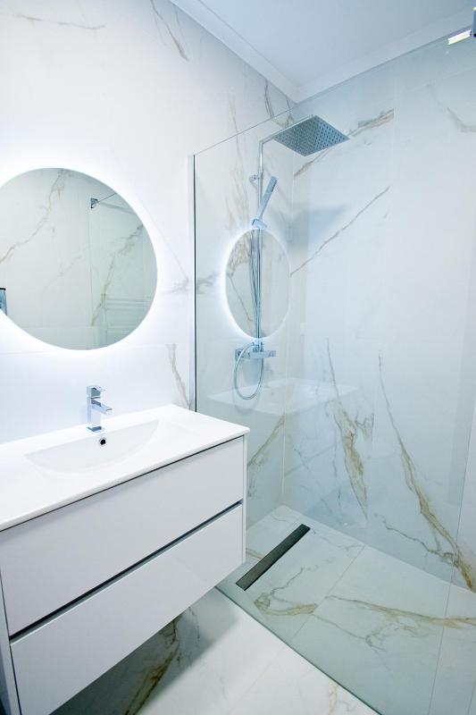 10 marinha - 2 Bed Apt at Praia da marinha - image 24