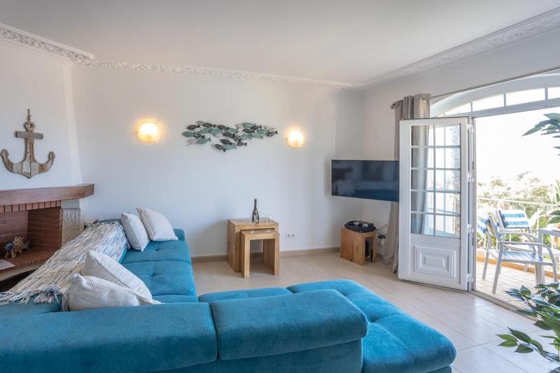 10 marinha - 2 Bed Apt at Praia da marinha - image 8