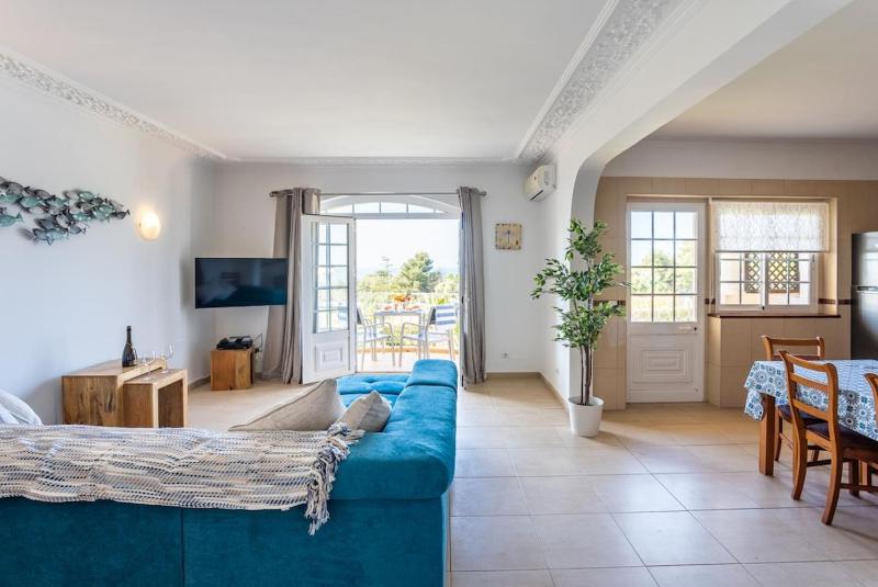 10 marinha - 2 Bed Apt at Praia da marinha - image 33