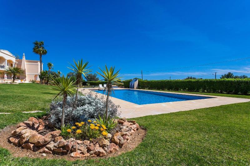 10 marinha - 2 Bed Apt at Praia da marinha - image 22