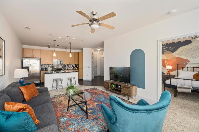 One-Bedroom Apartment image 1
