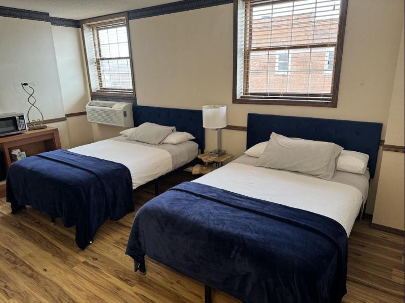 Standard Double Room image 2