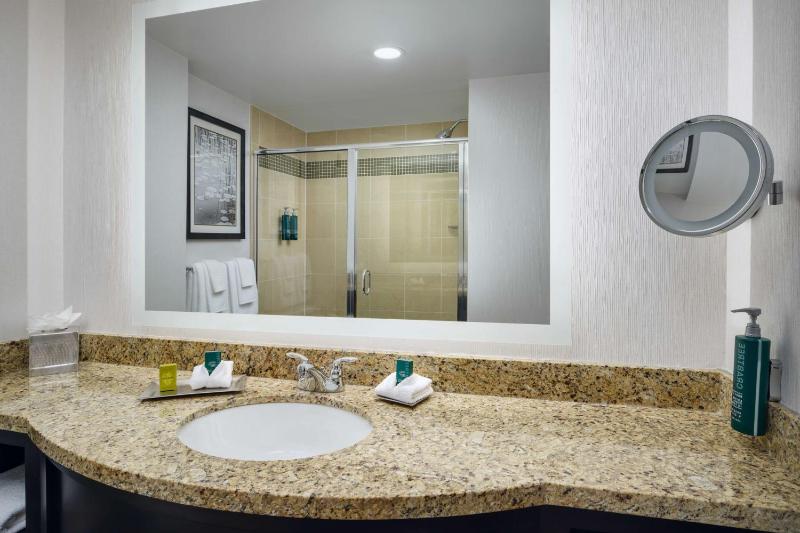 King Room image 2