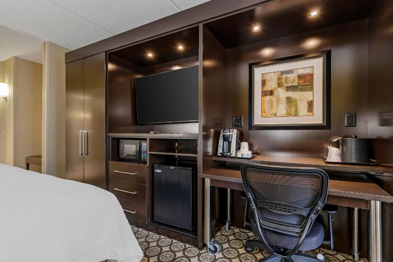 Double Room with Two Double Beds image 3