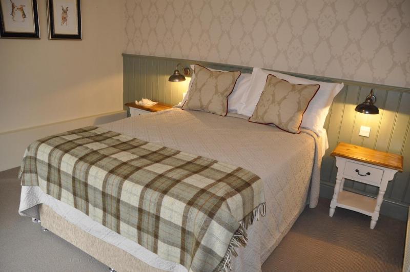 Superior Twin Room image 1