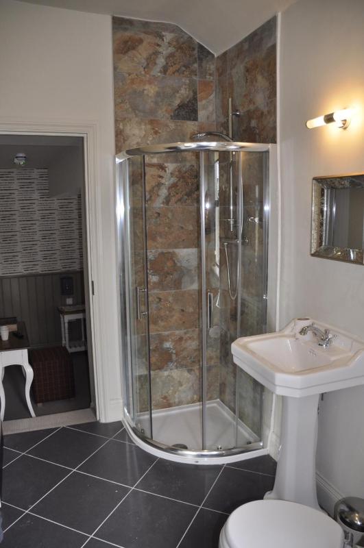Double Room image 1