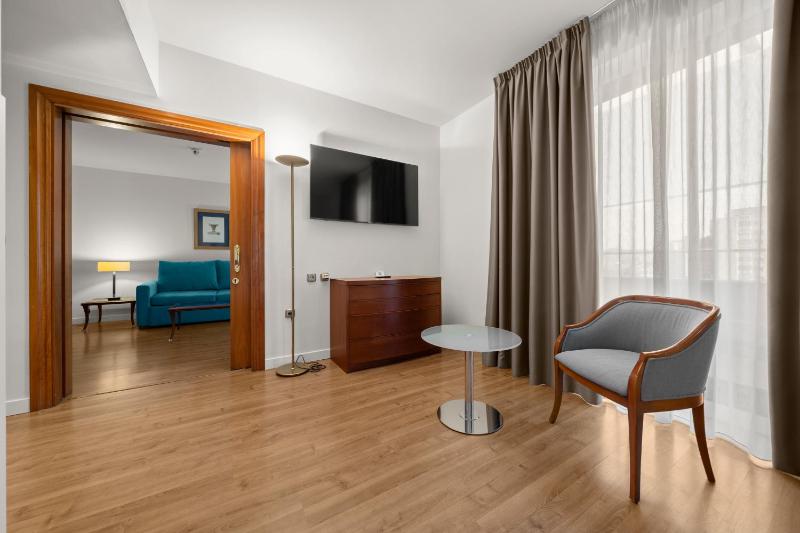Junior Suite image 4