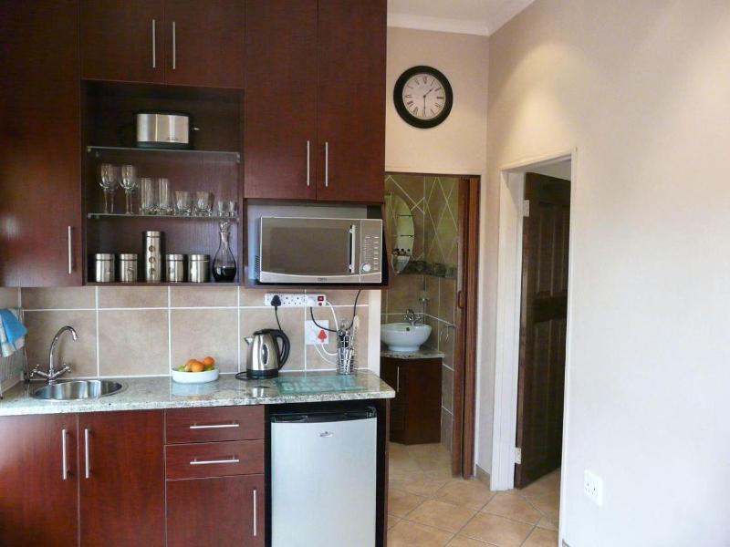 Ruresta Guesthouse - image 13