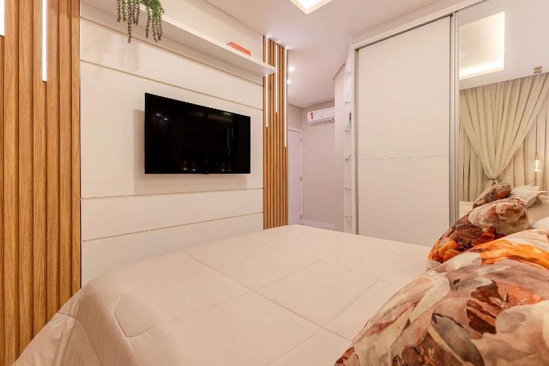 569 - Lindo apartamento 3 suíte no Centro de Bombinhas - image 4
