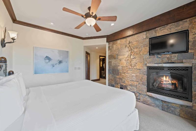 The Charter at Beaver Creek E340 - image 19