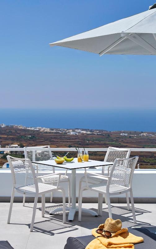 Executive 2BD Suite with Sea View & outdoor Jacuzzi image 2