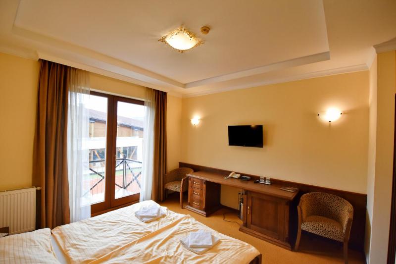 Standard Double Room image 4