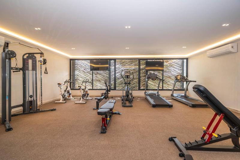 Lux 2BR with Rooftop Pool Spa Gym Kids Playroom #229 - image 45