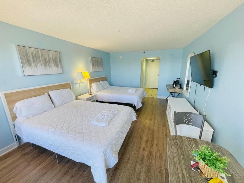 Sand Castle resort #8 ocean front great condo - image 1