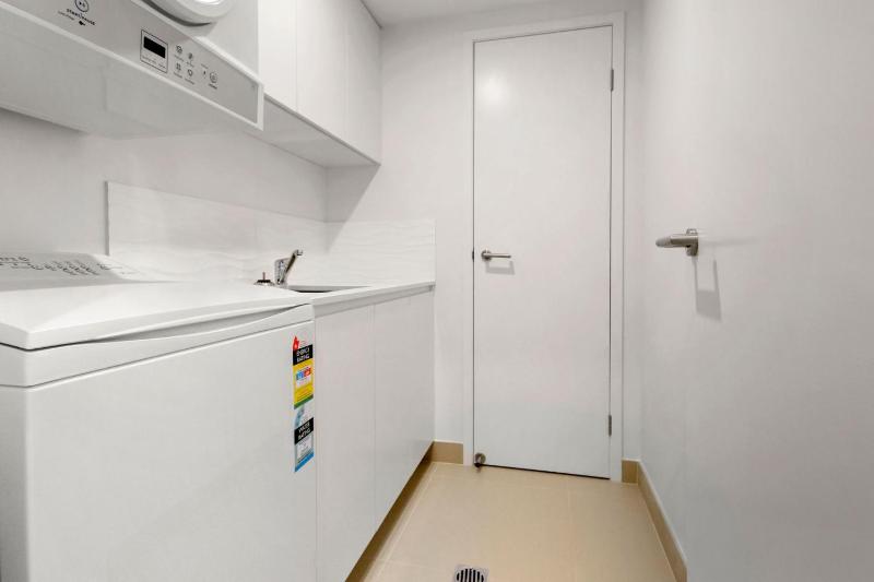 Aquaview Unit 604 29 Canberra Tce Kings Beach - image 8