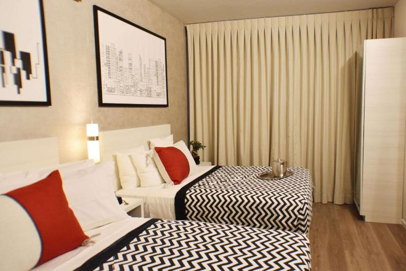 Double Room with Two Double Beds - Non-Smoking image 3