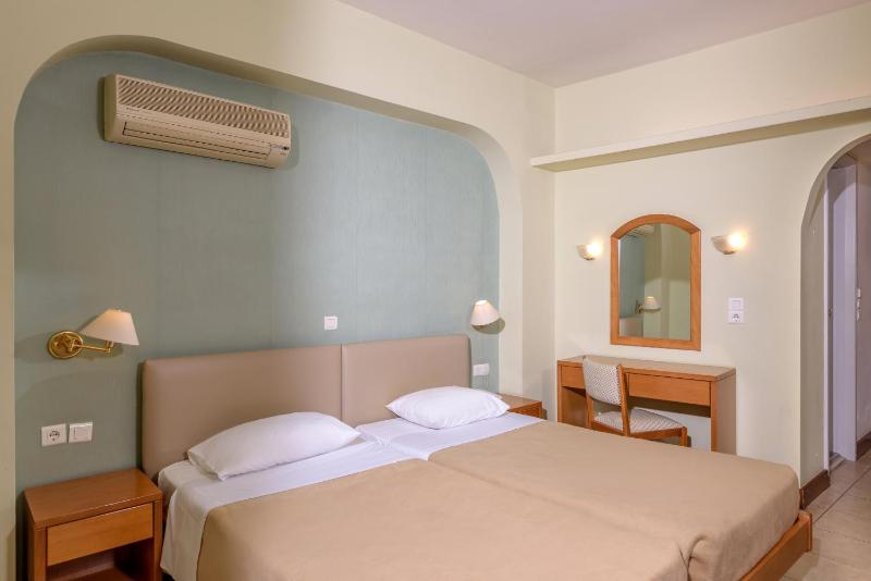 Standard Single Room image 4