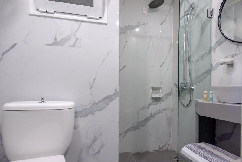 Standard Twin Room image 2