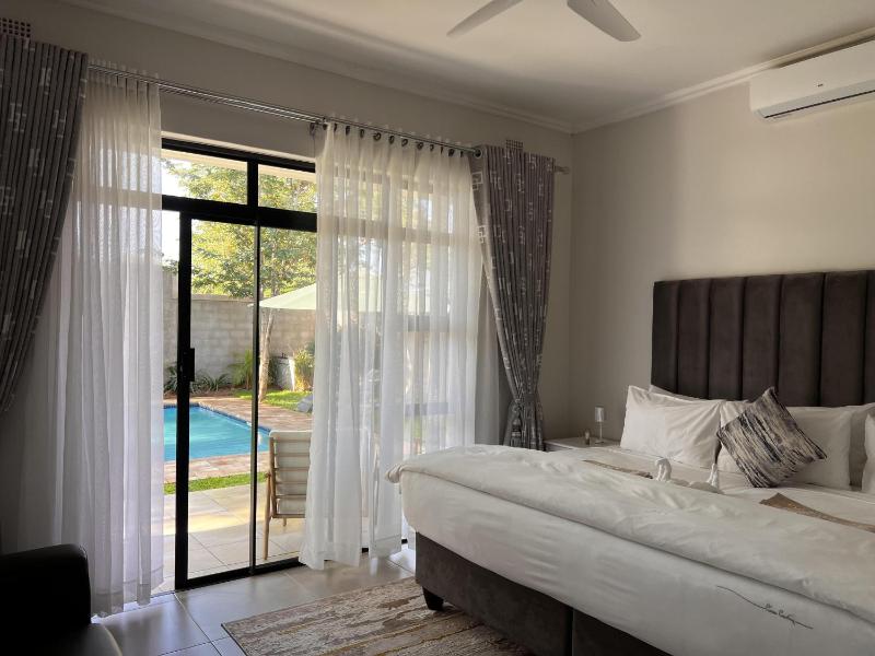 Victoria Falls Villa - 2274 - image 8