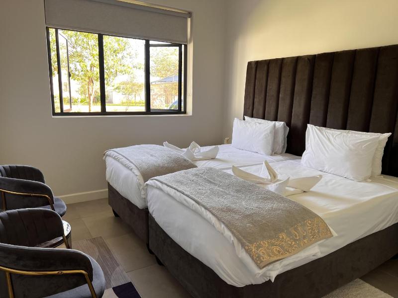 Victoria Falls Villa - 2274 - image 7